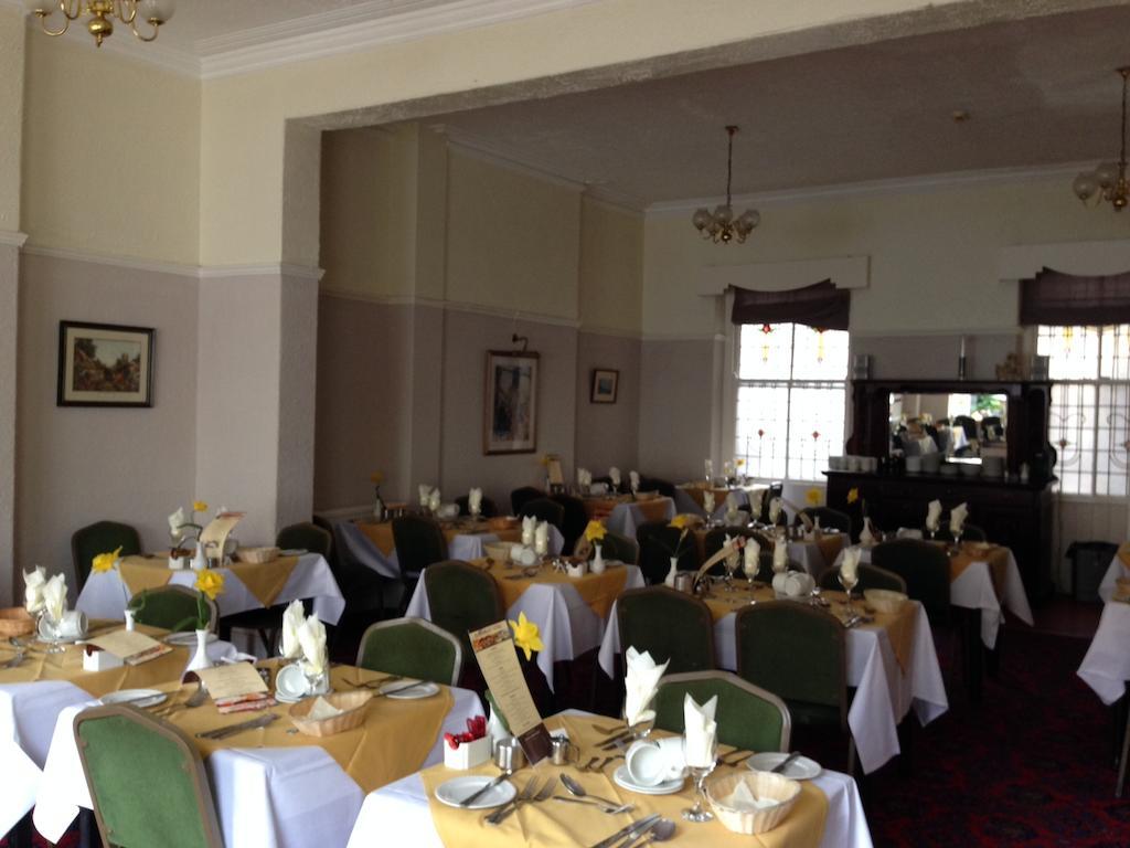 Grand Ash Hotel Llandudno Exteriör bild