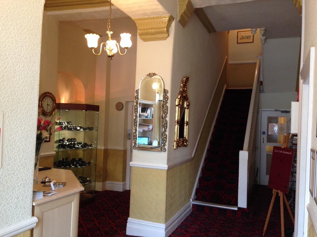 Grand Ash Hotel Llandudno Exteriör bild