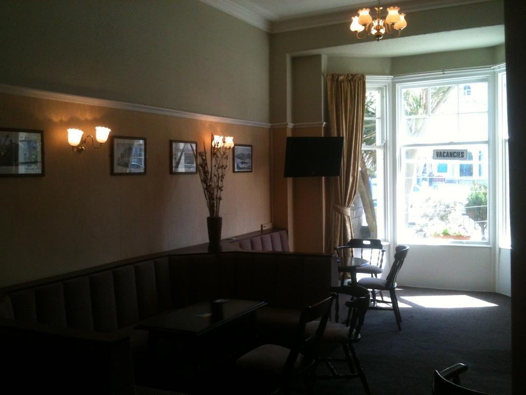 Grand Ash Hotel Llandudno Exteriör bild